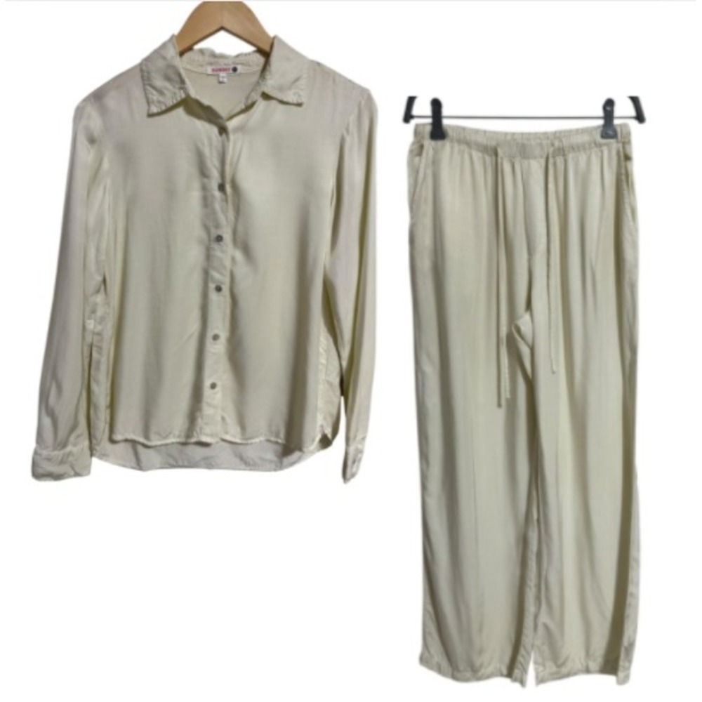 Sundry Women's Pajama Long sleeve Shirt And Pants‎ Set Size 0 Viscose Ivory EUC